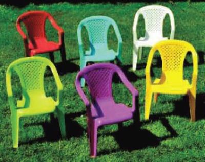 Tuinstoeltje in plastiek basic - diverse kleuren